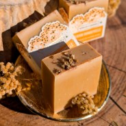 Savon surgras biologique à l'huile essentielle d'Immortelle 100g