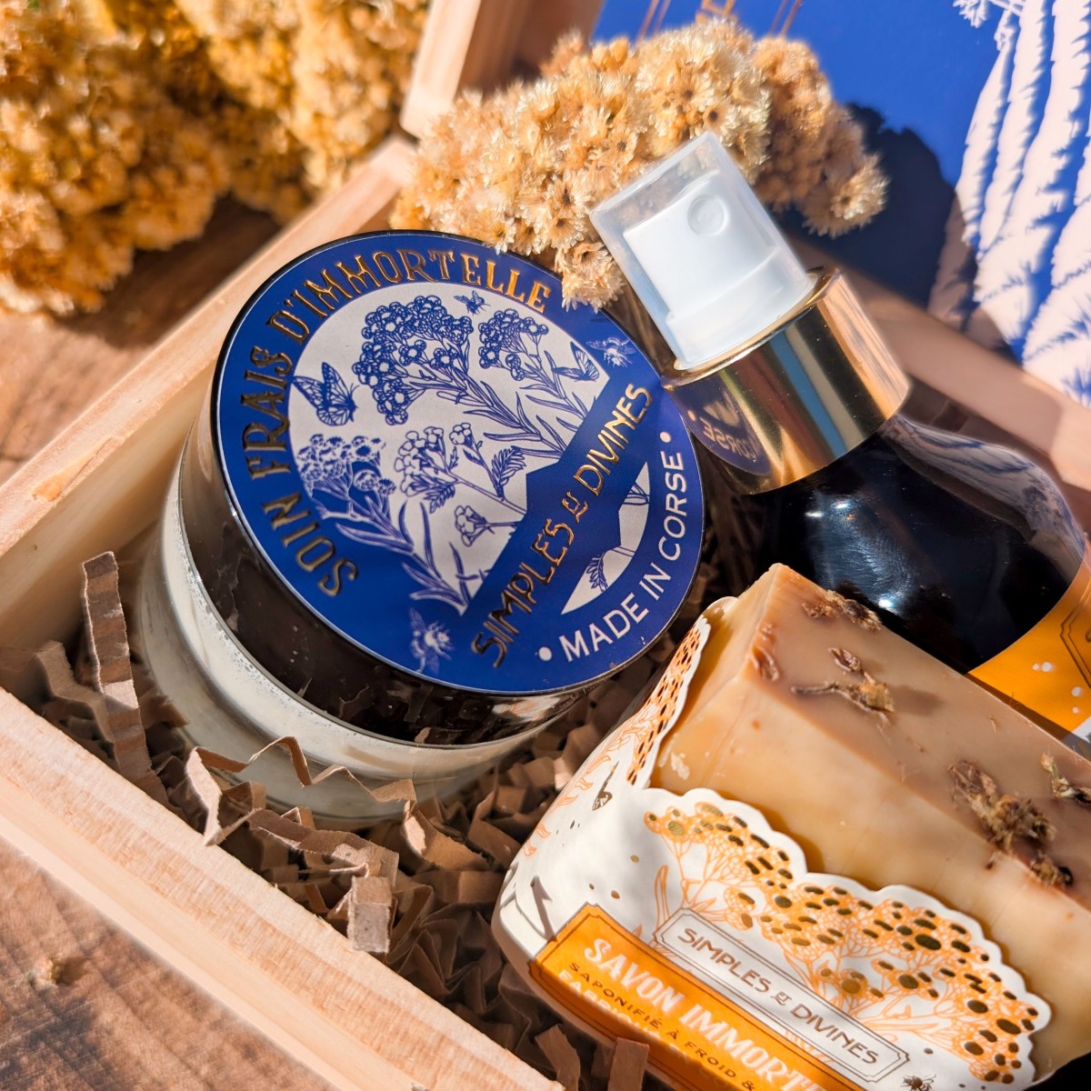 copy of Coffret Bois trio huile immortelle